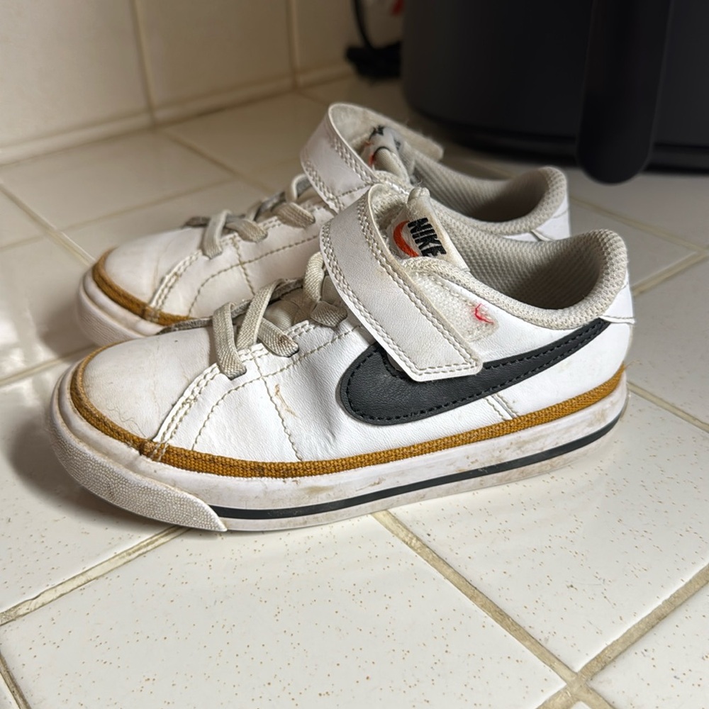 Toddler size 9c